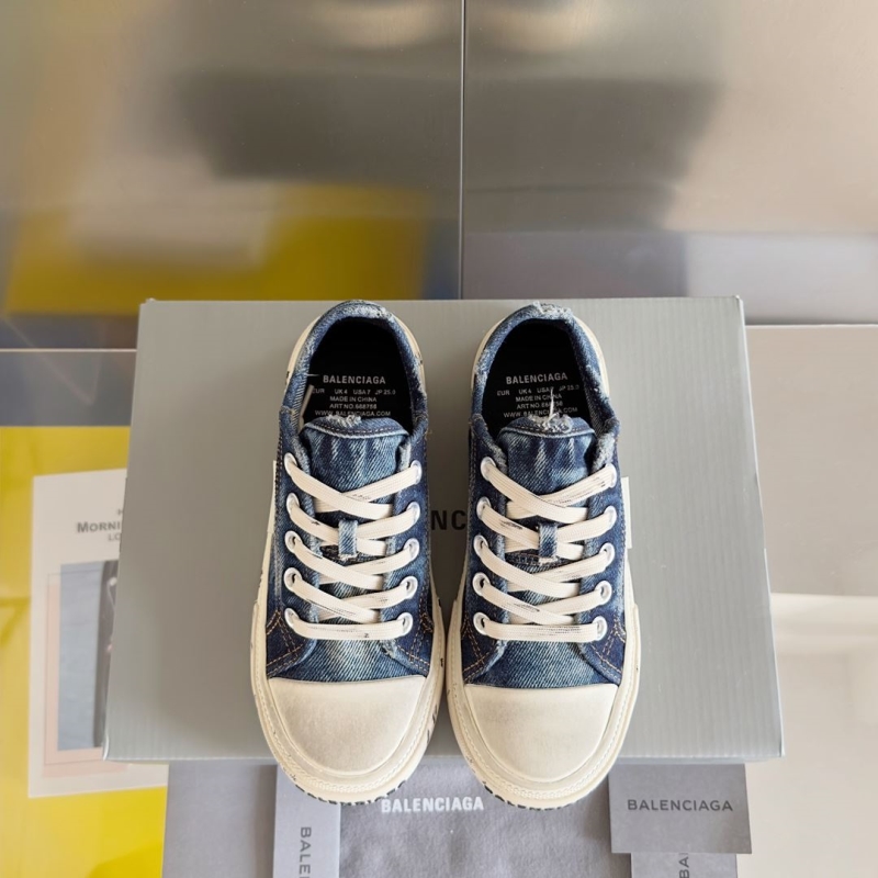 Balenciaga Low Shoes